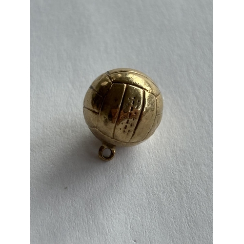 43 - 9CT GOLD PENDANT/CHARM FOOTBALL 0.72G