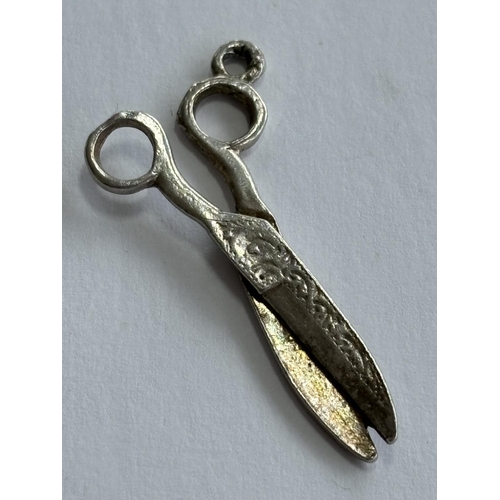 7 - STERLING SILVER CHARM/PENDANT SCISSORS