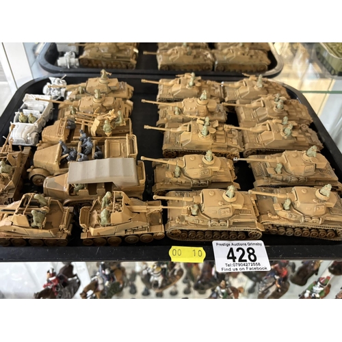 428 - TRAY OF VARIOUS ARMY VEHICLES