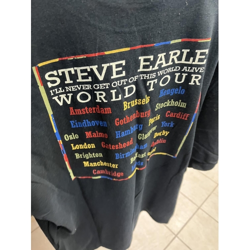 118 - STEVE EARL SIZE LARGE ORIGINAL T-SHIRT BOUGHT AT THE MUSIC/TOUR VENUE PLEASE SEE PICTURES FOR CONDIT... 