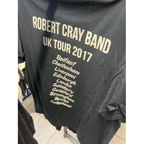 121 - ROBERT CRAY BAND 2017 SIZE EXTRA LARGE ORIGINAL T-SHIRT BOUGHT AT THE MUSIC/TOUR VENUE PLEASE SEE PI... 