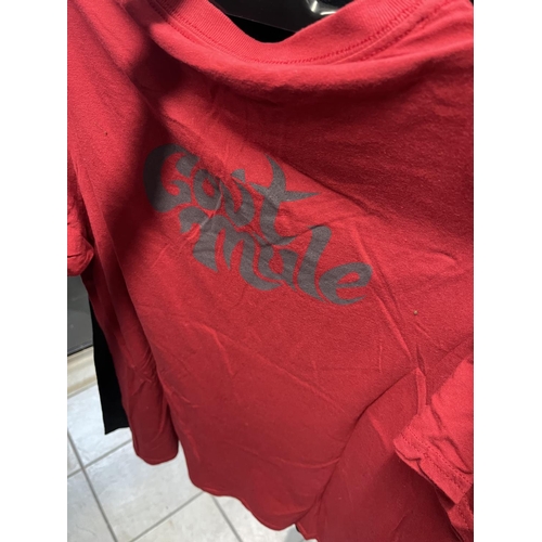 133 - GOUT MULE SIZE LARGE ORIGINAL T-SHIRT BOUGHT AT THE MUSIC/TOUR VENUE PLEASE SEE PICTURES FOR CONDITI... 