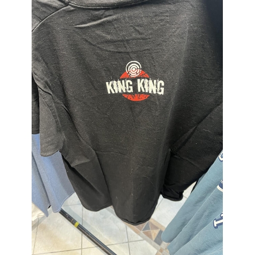 190 - KING KING SIZE LARGE ORIGINAL T-SHIRT BOUGHT AT THE MUSIC/TOUR VENUE PLEASE SEE PICTURES FOR CONDITI... 