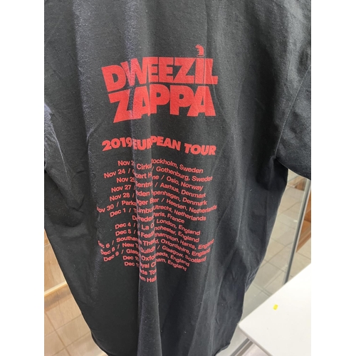 23 - DWEEZIL ZAPPA 2019 SIZE LARGE ORIGINAL T-SHIRT BOUGHT AT THE MUSIC/TOUR VENUE PLEASE SEE PICTURES FO... 