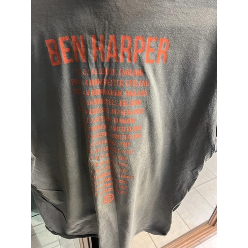 42 - BEN HARPER 2014 SIZE LARGE ORIGINAL T-SHIRT BOUGHT AT THE MUSIC/TOUR VENUE PLEASE SEE PICTURES FOR C... 