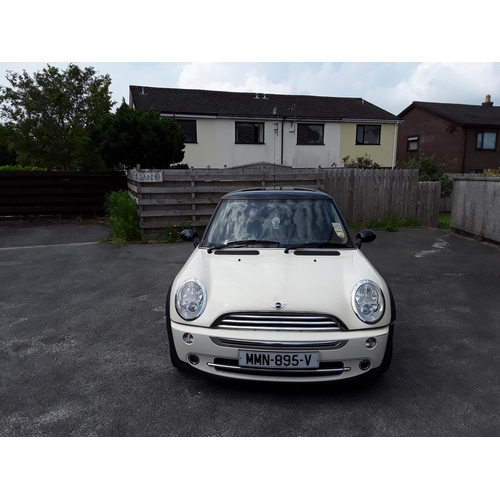 25 - MMN895V
White Mini Cooper 3dr Hatchback 1.6L
First Registered 2006
Approx 86495 miles
Taxed until 04... 