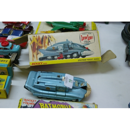 19 - Dinky Spectrum Pursuit Vehicle, Captain Scarlett No 104 with box