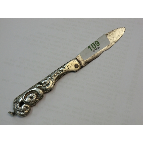 109 - 18thC silver handles fruit knife with steel blade, length 4.5 ins