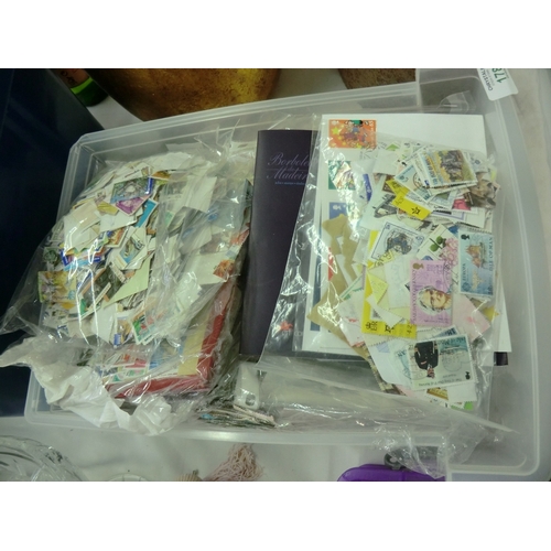 178 - Large tub of stock stamps