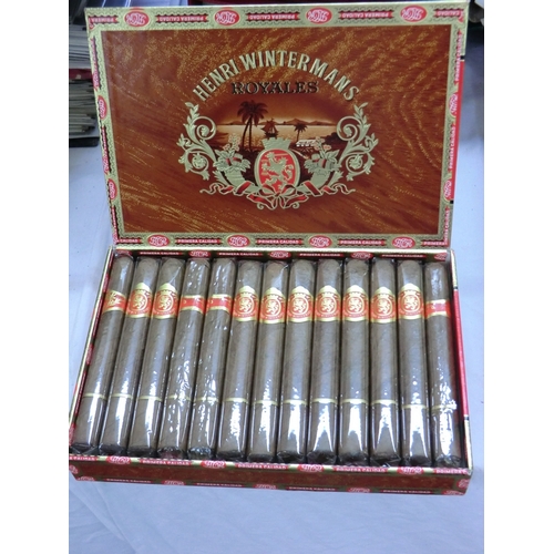 265 - Henry Winterman's Royales, twenty-five cigars unopened (boxed)