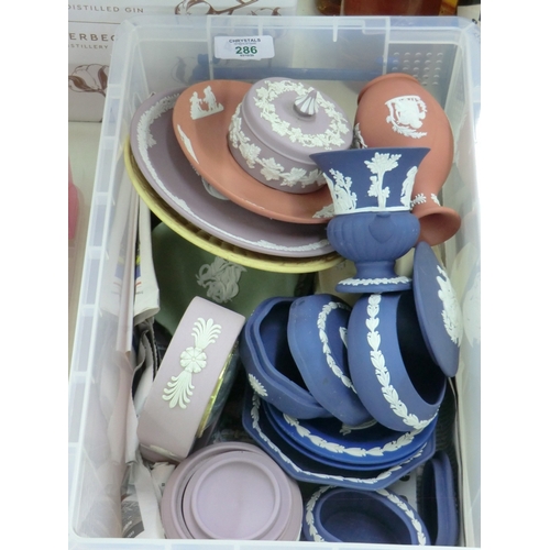 286 - Collection of various coloured Jasperware items