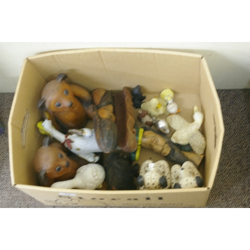 457 - Box of animal ornaments