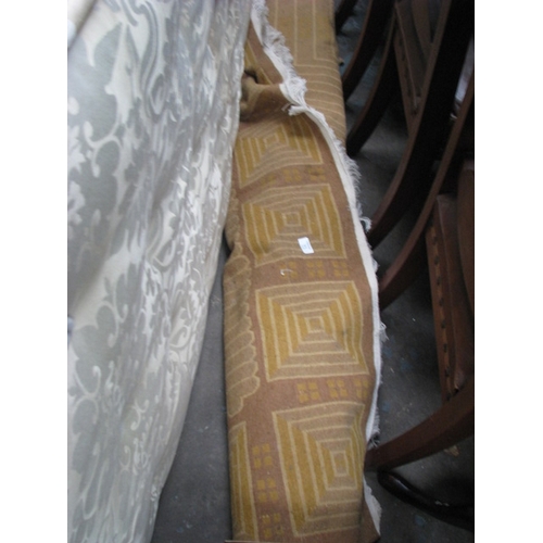 71 - Gold coloured patterned carpet NB At Peel Road warehouse READ THE AUCTION INFO