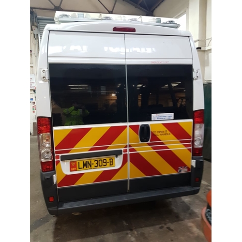 42 - LMN309B
White Peugeot Boxer Ambulance minibus 2.2D
First Registered 23.10.2012
Approx 41800 miles
Ma... 