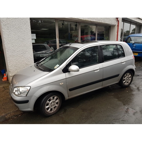 5 - LMN791R
Silver Hyundai getz 5dr 
First Registered 2005
Approx 69,000 miles
alloy wheels, good tyres ... 