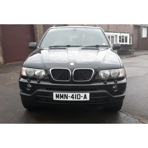 6 - MMN410A
Black BMW X5 3.0
First Registered 02.01.2003
Approx 100,000 miles
Taxed until 31.12.2020
Aut... 