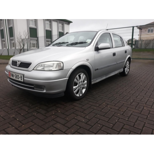 63 - FMN583B
Silver Vauxhall Astra SRI 1.8
First Registered 29.08.2000
Approx 80,000 miles
Petrol Manual
... 