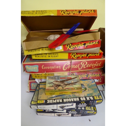 214 - Collection of model aeroplanes including 