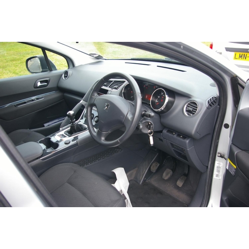 22 - PMN772H
Silver Peugeot 3008 Active HDI 1.6L
First Registered 19.05.2011
Approx 55,862 miles
Manual D... 