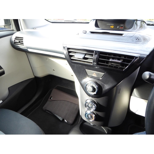 5 - KMN188M
Silver Toyota IQ 1L 3dr 1.0M
First Registered 15.01.2013
Approx 21,498 miles
Manual Petrol
F... 