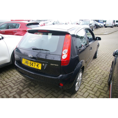 17 - LMN847K
Black Fords Fiesta Zetec Blue 75 1.3L
First Registered 25.04.2008
Approx 73,402
Manual Petro... 