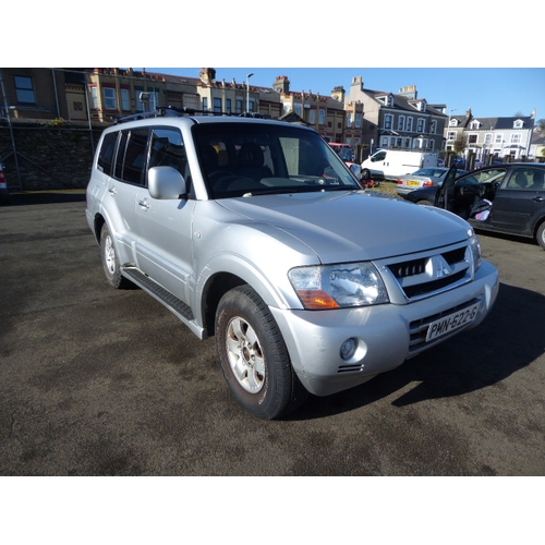 18 - PMN622G
Silver Mitsubishi Shogun SWB 3.2 DID Elegance
First Registered 06.01.2003
Approx 118,000 mil... 