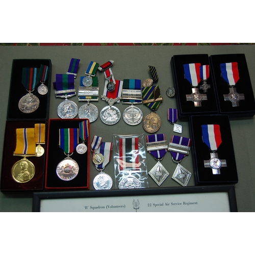 100a - John W Coole. R Squadron Special Air Services Regiment. A collection of his medals, photographs, etc... 