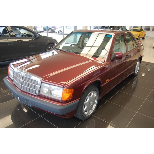 28 - GMN660G
Burgundy Mercedes 190E (LE)
First Registered 04.08.1993
Approx 76332 Miles
Auto Petrol