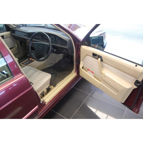 28 - GMN660G
Burgundy Mercedes 190E (LE)
First Registered 04.08.1993
Approx 76332 Miles
Auto Petrol