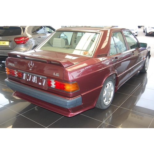 28 - GMN660G
Burgundy Mercedes 190E (LE)
First Registered 04.08.1993
Approx 76332 Miles
Auto Petrol