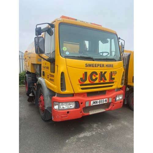 60 - JMN855N
Yellow Iveco Cargo ML140E18K Sweeper
First Registered 07.02.2007
Approx 157,000 miles
Diesel... 