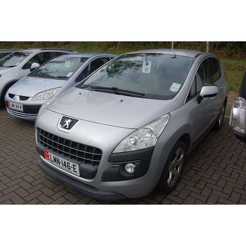 31 - LMN146E
Silver Peugeot 3008 1.5L
First Registered 12.10.2009
Approx 38,612 miles
Manual Diesel