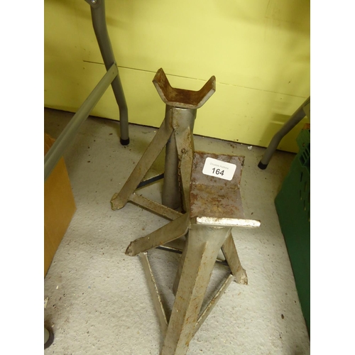 164 - Pair of axle stands