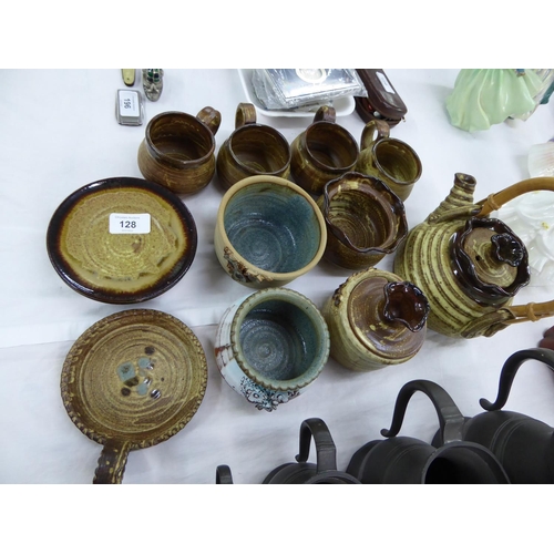 128 - A collection of Dorothy Flint Isle of Man Studio pottery