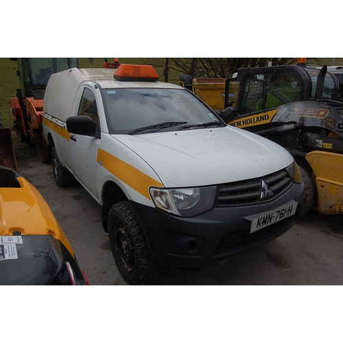 67 - KMN761H
Mitsubishi L200 4 work 4X4
First Registered 01.02.2011
Approx 70,000 miles
Manual Diesel
CHA... 