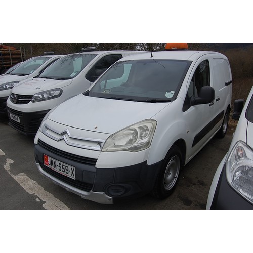 2 - JMN559X
White Citroen Berlingo 1.6D Van
First Registered 07.09.2009
Approx 94,981 miles
Manual Diese... 