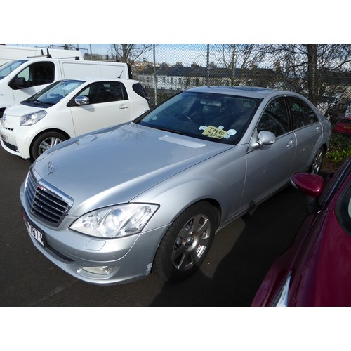 58 - MMN787M
Silver Mercedes S320 DT Saloon
First Registered 20.03.2006
Approx 150,000 miles
Auto Diesel
... 