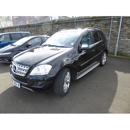 62 - PMN382B
Black Mercedes ML350 Blue-cy Sport 2987cc
First Registered 02.03.2010
Approx 67,846 miles
Au... 