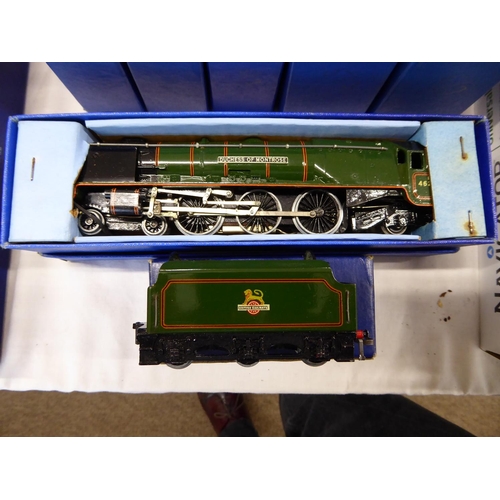 22 - A boxed Hornby EDL12 00 gauge Duchess of Montrose plus a boxed Hornby tender D12 (as new)