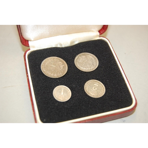 222 - 1946 Maundy Money Set