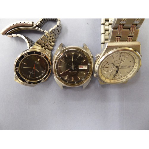 154 - Three Seiko watches 1) Bell-Matic 4006-6010T - ticking, 2) Silverwave Z 2621-0250R - ticking & 3) Al... 