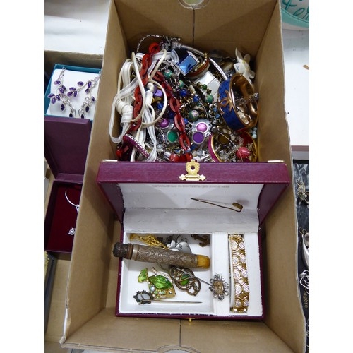 66 - A tray of costume jewellery - some possible gold content ?