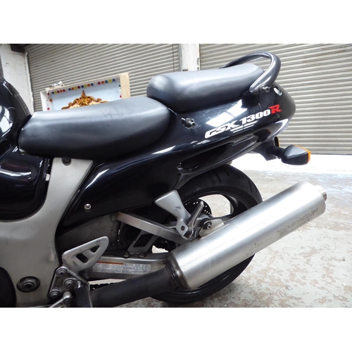 36 - T493PDG
Suzuki GSX1300RX
First Registered 17.07.1999
Approx 53000 Miles
 Starts and runs