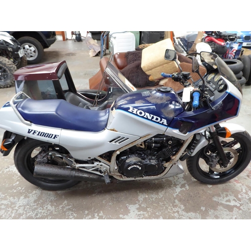 38 - PMN642
Honda VF1000-FE and Squire sidecar
First Registered 06.05.1986
Approx 16921 Miles
 Honda outf... 