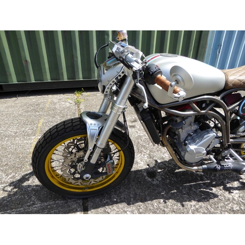 8 - PMN693Y
CCM Cafe Racer
First Registered 14.06.2018
Approx 70 Miles
 Husquvarna 600 Twin Port 