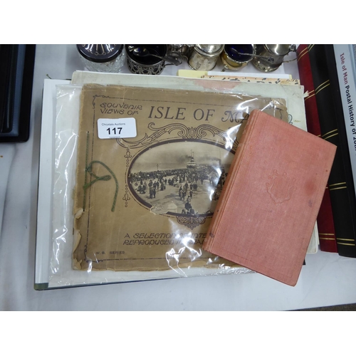 117 - A collection of old Isle of Man souvenir booklets and other books