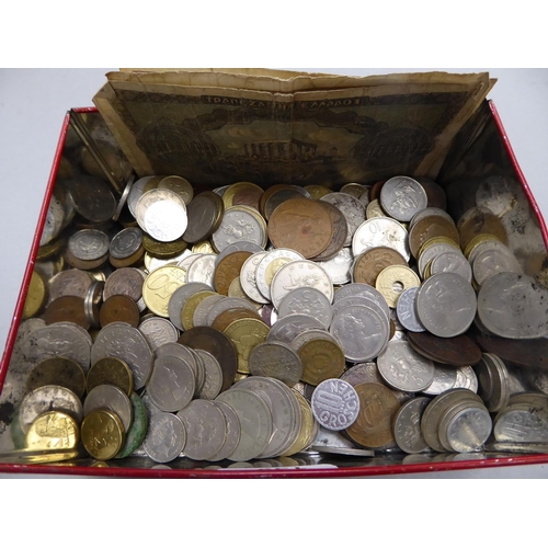 139 - Worldwide coins and Bank notes