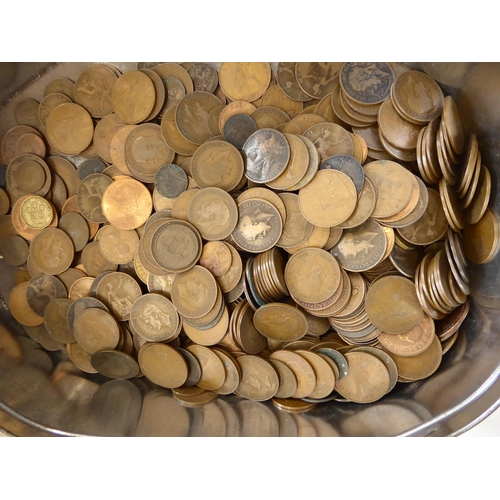 43 - Tin of old coins mostly pennies