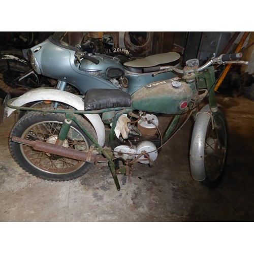 69 - Garage Find!
Circa 1950s Francis Barnett 2 stroke trials bike
Approx 4602 miles showing