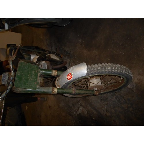 69 - Garage Find!
Circa 1950s Francis Barnett 2 stroke trials bike
Approx 4602 miles showing